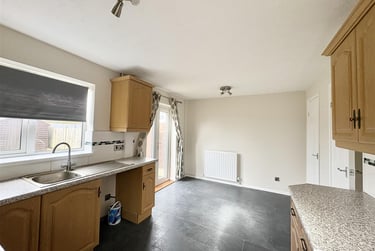 3 bed house, Osprey Close, Clifton, Nottingham, NG118SX - Image 6
